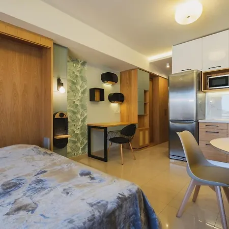 Lux City Studio For Couples With Balcony *